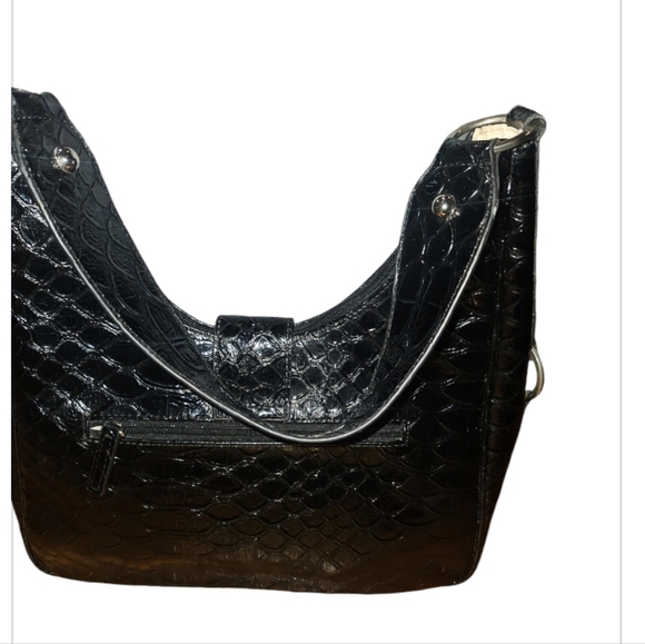 Guess black purse. W14"XH10" zipper closure EUC great condition. Tan inside - Picture 2 of 5